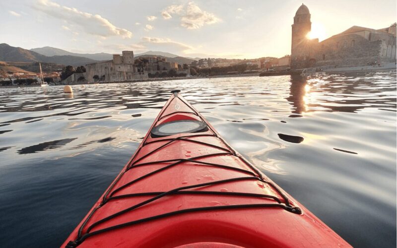 Kayak en face de Collioure